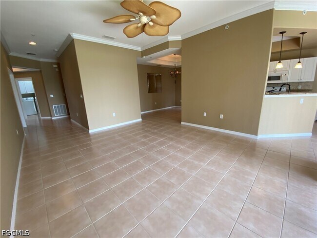 Building Photo - 9265 Belleza Way