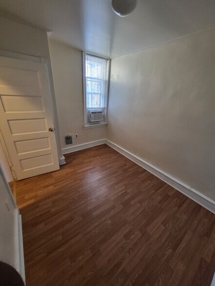 Building Photo - 2905 N Bambrey St
