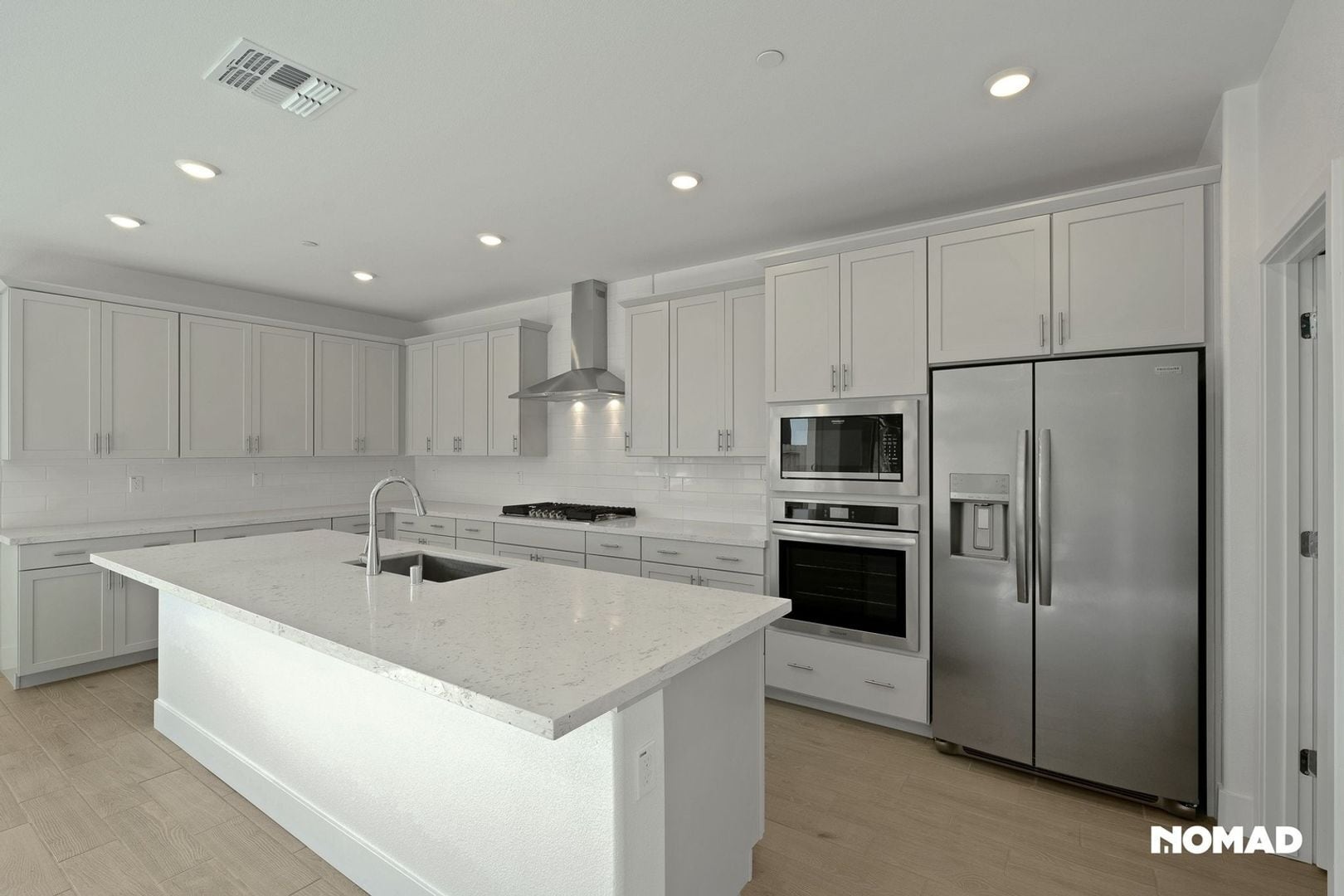 Building Photo - 8017 Roundhouse Lp