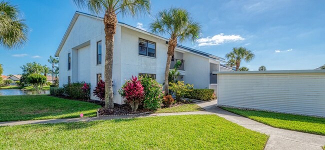 Building Photo - 1100 Capri Isles Blvd