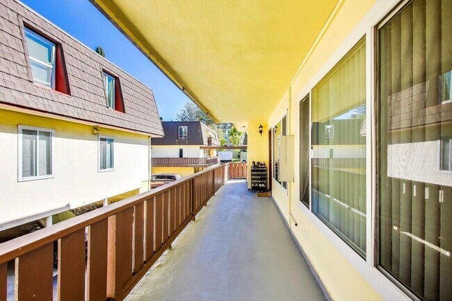 Building Photo - 1283 Ayala Dr