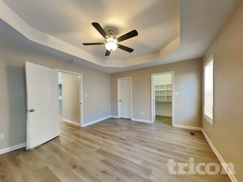 Building Photo - 622 Ashley Oaks Dr