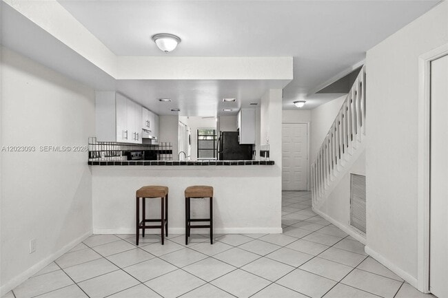 Building Photo - 4241 SW 71st Ter