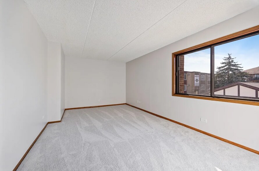 Building Photo - 17525 71st Ct
