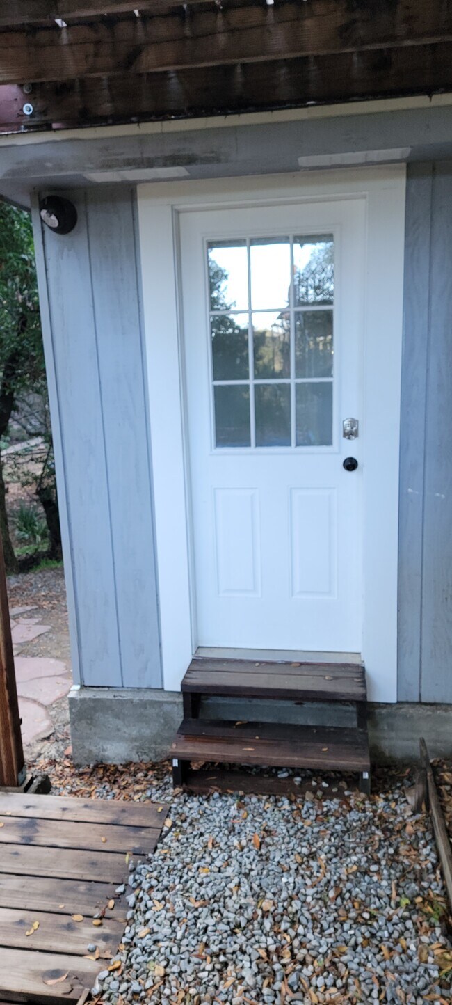 FrontDoor - 103 Redwood Rd