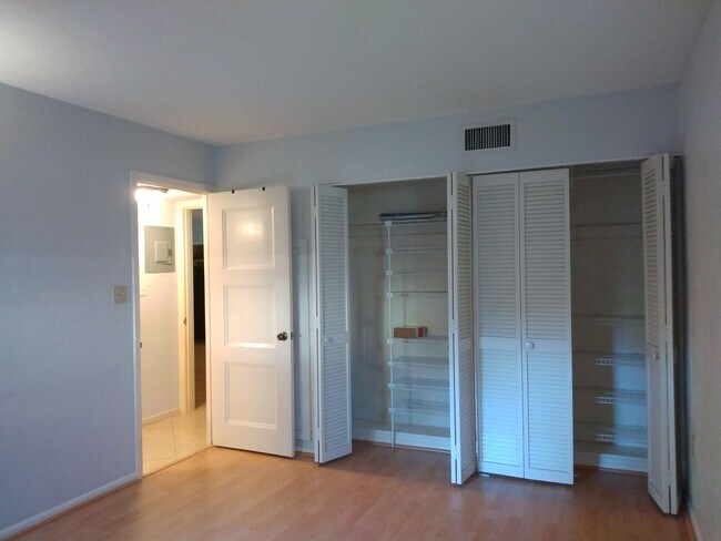 Building Photo - Winter Park Apartment Great Location