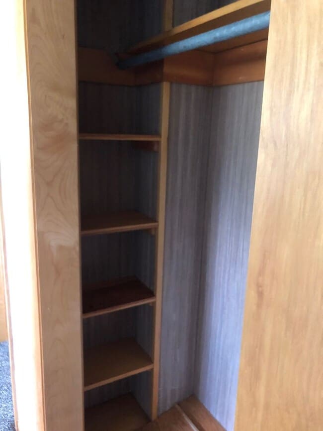 Building Photo - 3 Bed 2 Bath