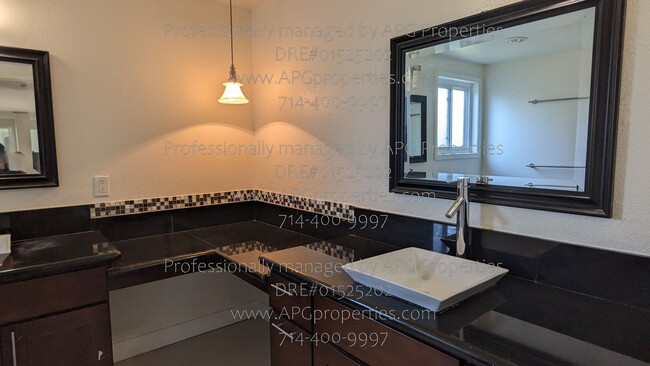 Building Photo - 3246 Dolonita Ave