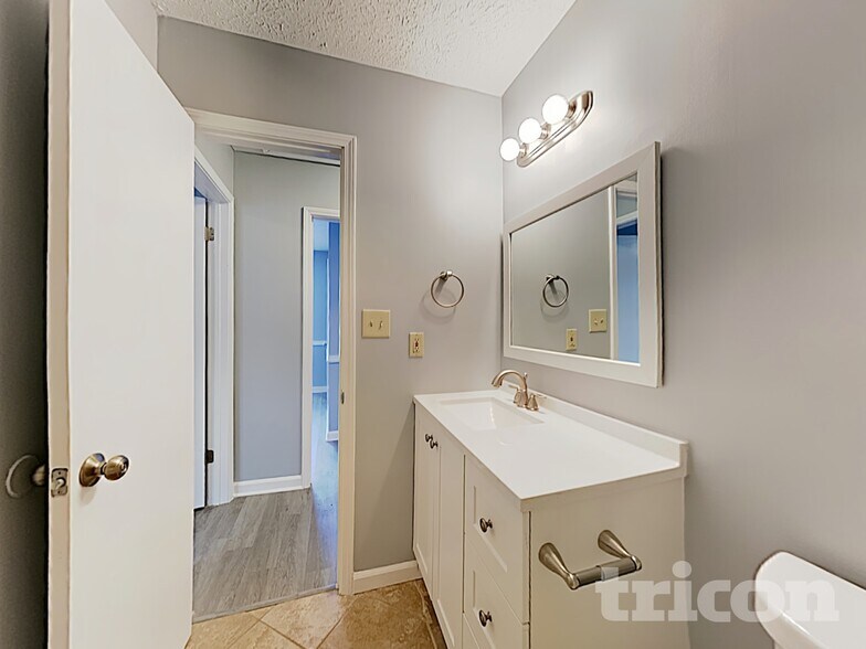 Building Photo - 3722 Holland Dr