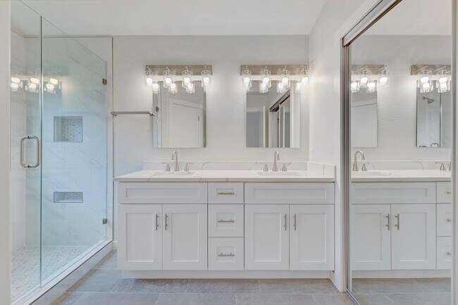 Building Photo - 2111 Rick Whinery Dr
