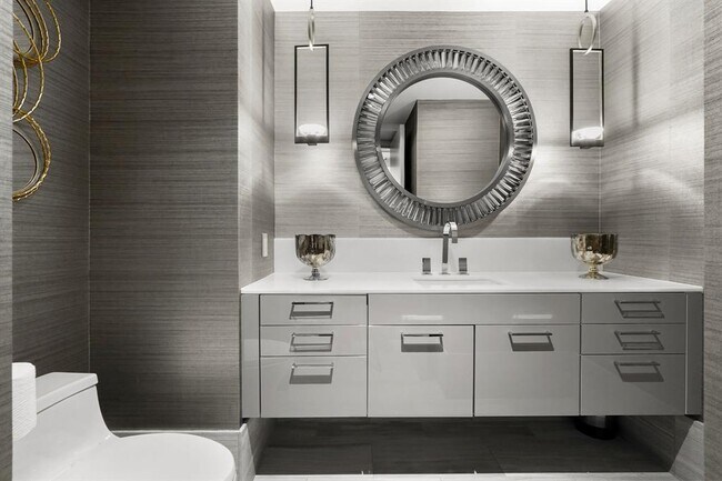 Building Photo - 3433 Westheimer Rd