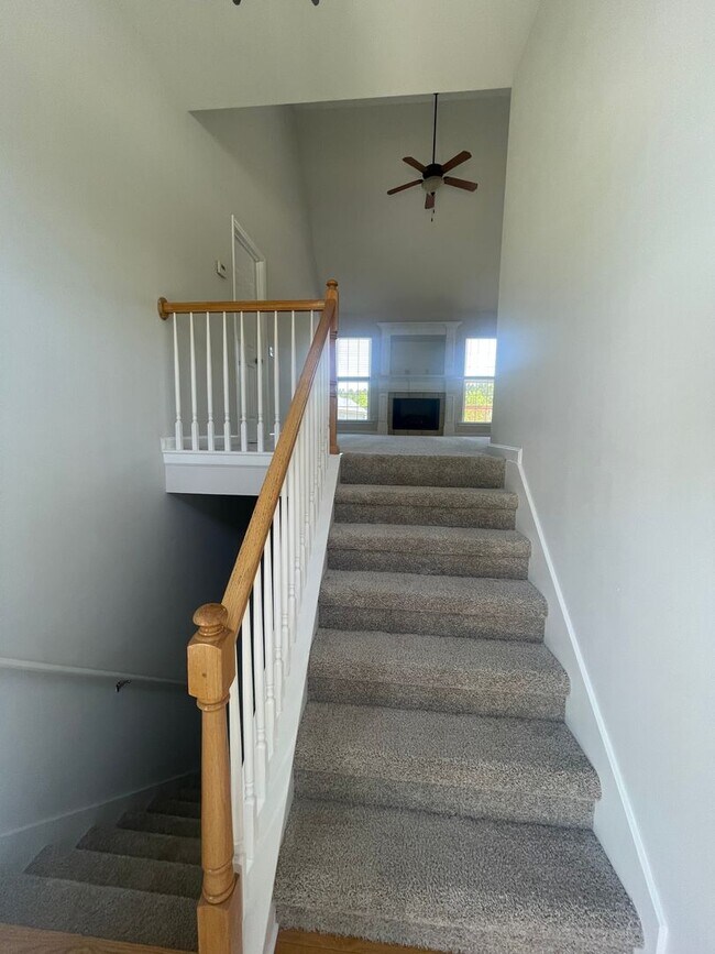 Building Photo - 3 Bedroom + 2 Bath Home for Rent in Soddy ...