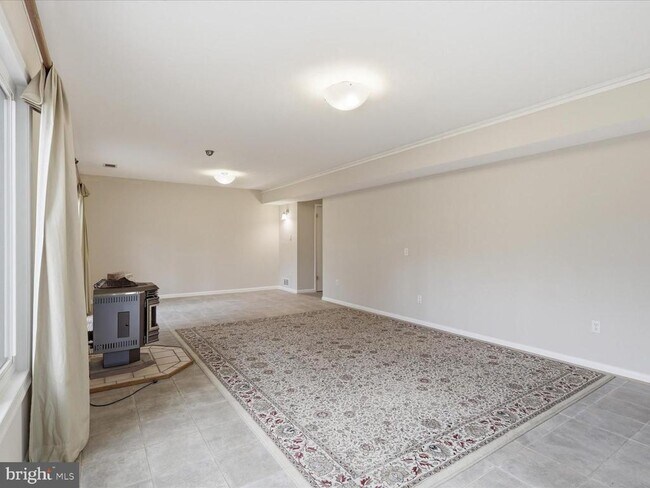 Building Photo - 1426 Yellowwood Ct