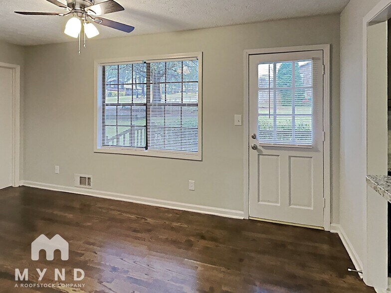 Building Photo - 70 Highland Cir