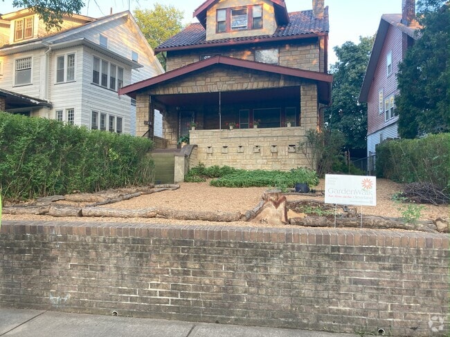 Building Photo - 793 East Blvd