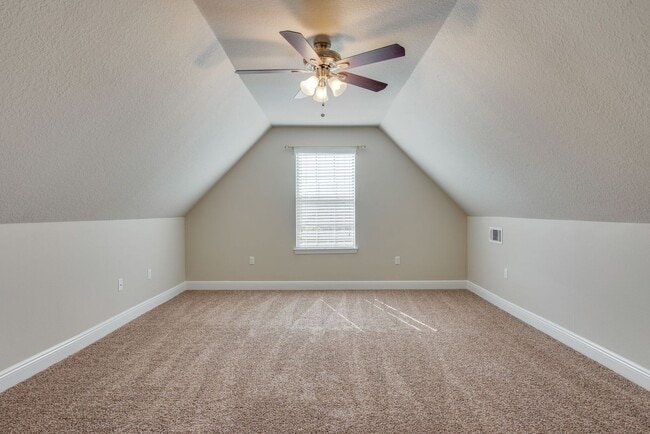 Building Photo - Spacious 4-Bedroom Home - Winners Gait