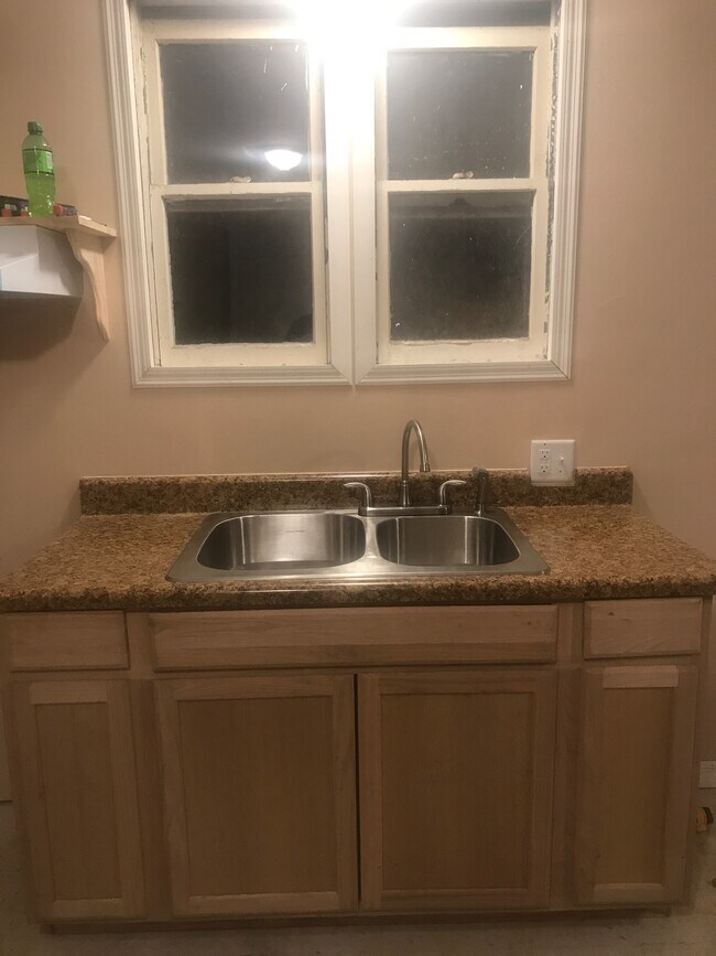 Building Photo - 22 2nd St SW