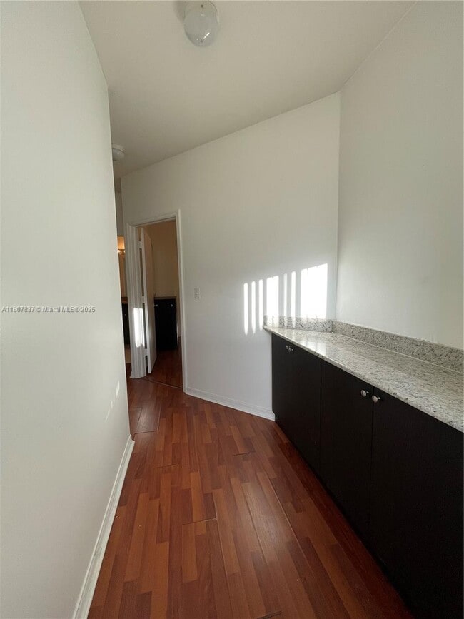 Building Photo - 10819 NW 51st Ln