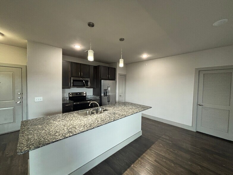 Building Photo - 20400 Marketplace Ave