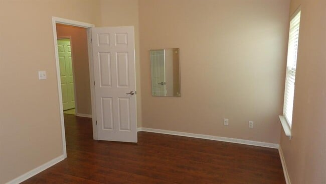 Building Photo - 613 Hickory Run Dr