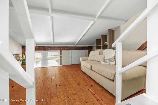 Building Photo - 1977 NY-295