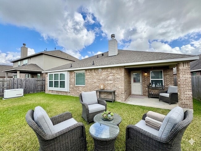 Building Photo - 5018 Victory Shores Ln