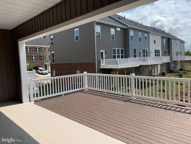 Building Photo - 11263 Dry Spring Dr