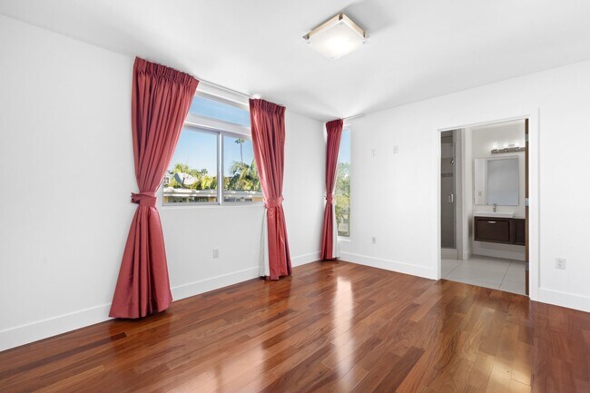 Building Photo - 1415 Butler Ave #1