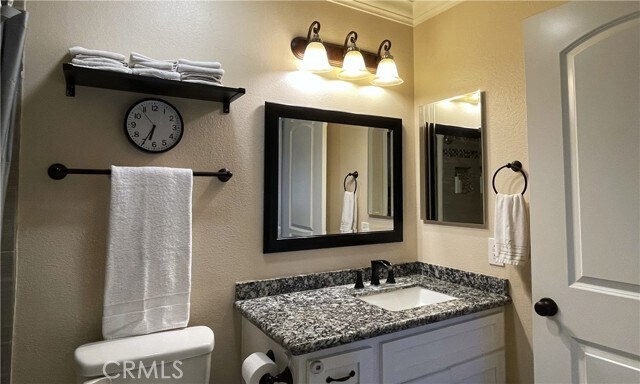 Building Photo - 26053 Via Pera