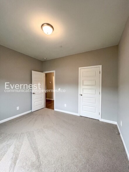 Building Photo - 1036 Echo Rdg Rd