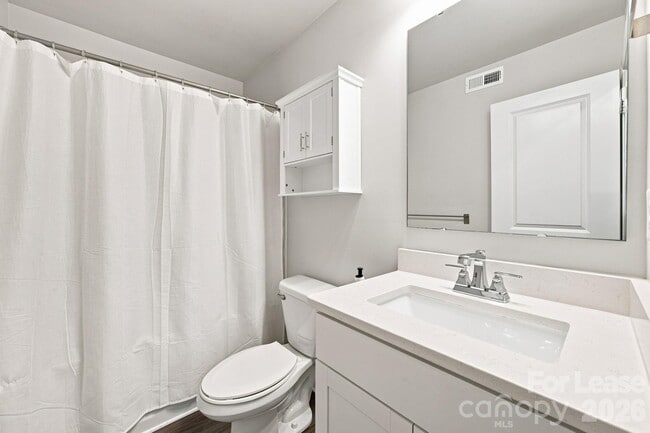 Building Photo - 1205 Kohler Ave