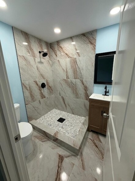 Building Photo - 4768 Cole St