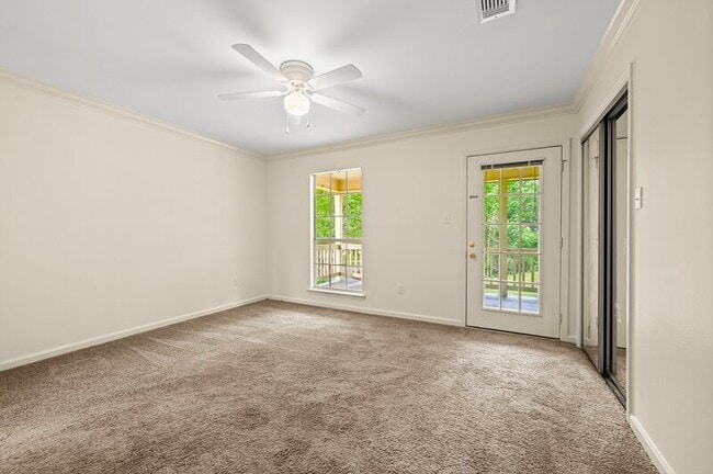 Building Photo - 5374 Rosedown Ct