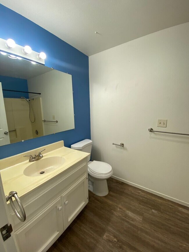 Building Photo - Large Centrally Located Two Story Condo wi...