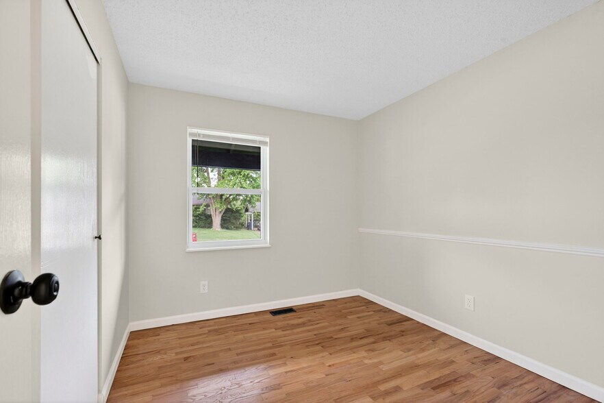 Bedroom 1 - 2246 Bensonhurst Dr