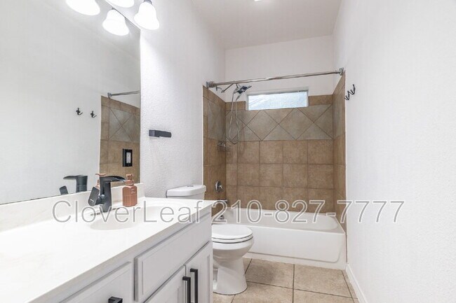 Building Photo - 103 Silver Terrace