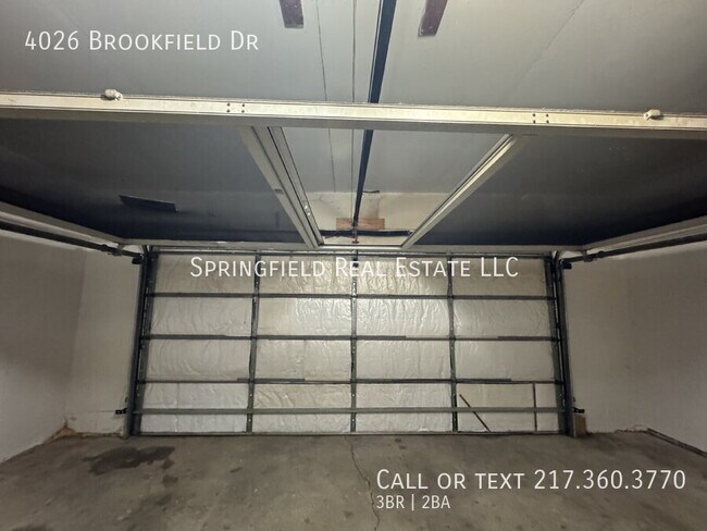 Building Photo - 4026 Brookfield Dr