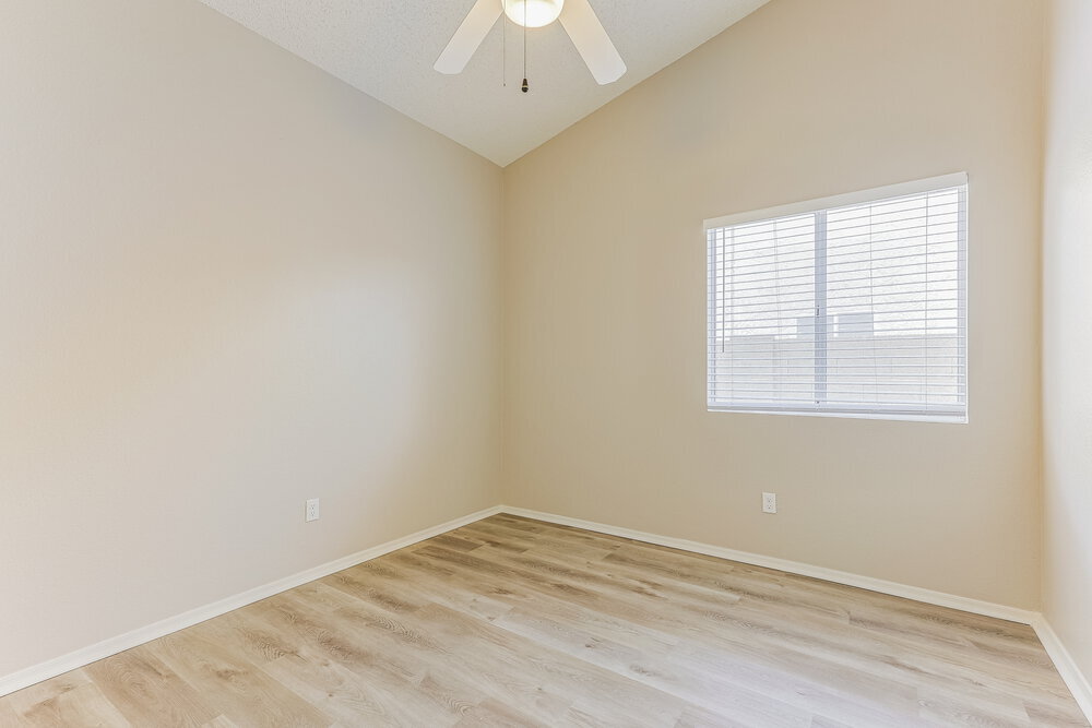 Building Photo - 4526 E Towne Ln