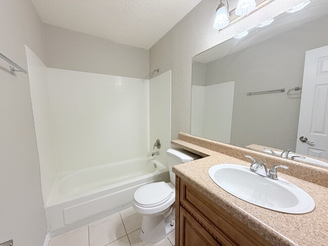 Building Photo - 1695 Lee Rd