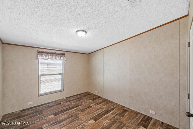 Building Photo - 7850 Loma Ln