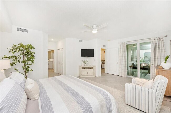 Building Photo - 12620 Radiance Ct
