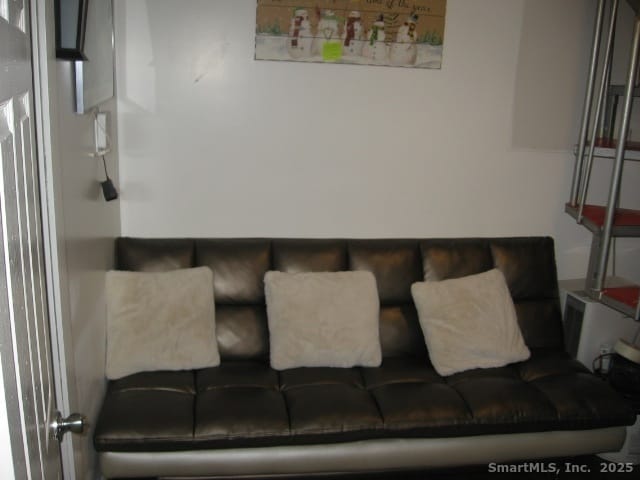 Building Photo - 105 Edin Ave