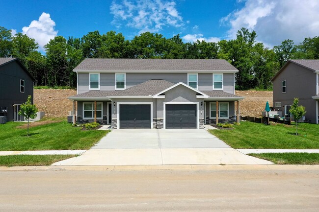 Primary Photo - New Townhome in Pleasant Hill, MO~1 Month ...