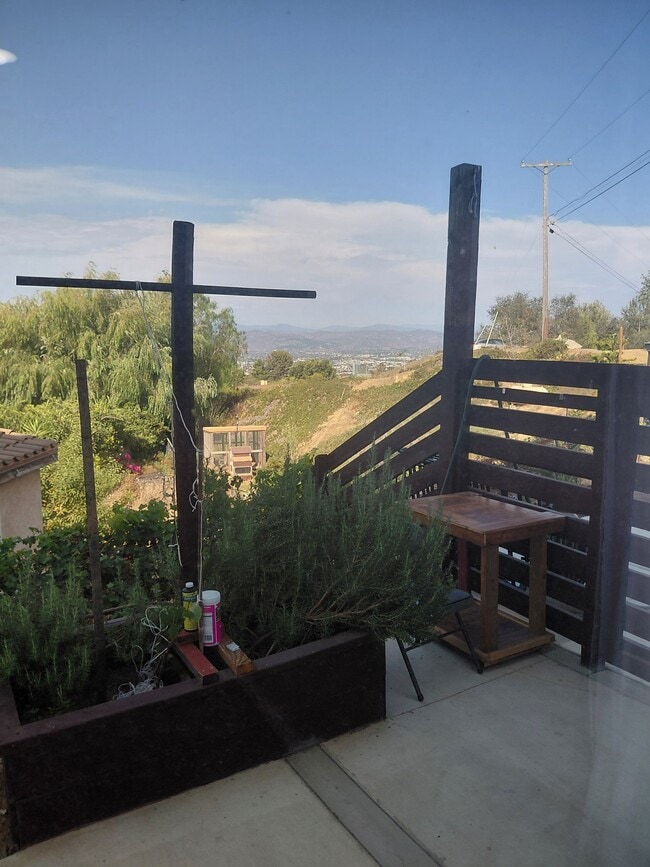 Building Photo - 401 Washingtonia Dr