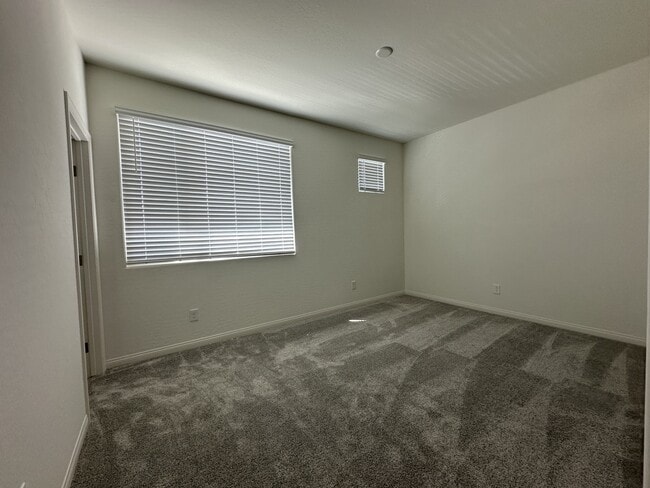 Building Photo - 11836 Black Canary Ave