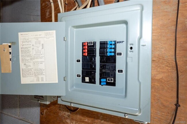 Building Photo - 110 Greenway Blvd