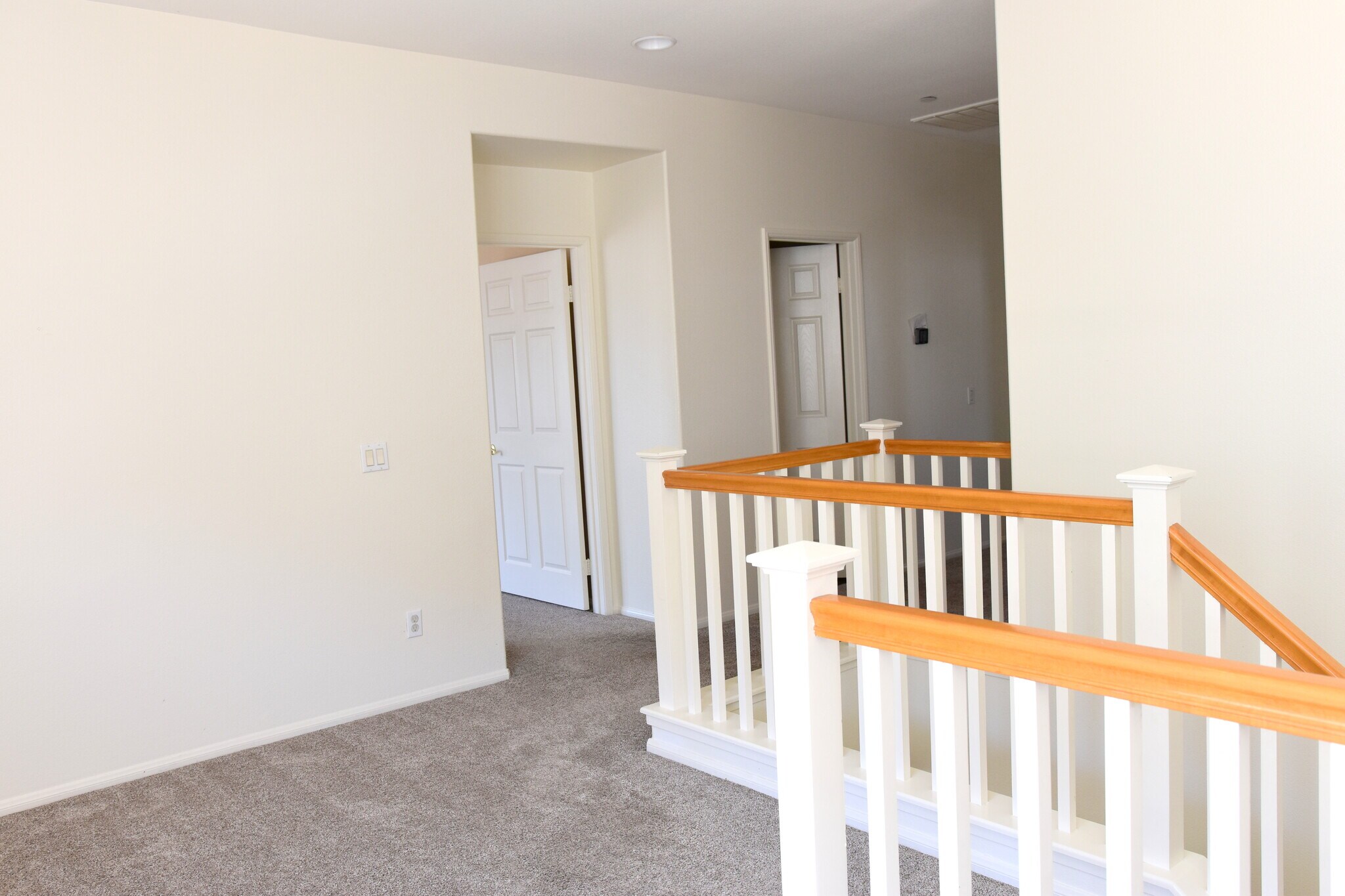 Building Photo - 25841 Silva Ct
