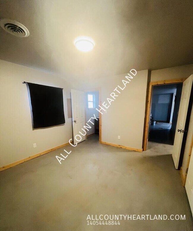 Building Photo - 12712 W Hwy-51