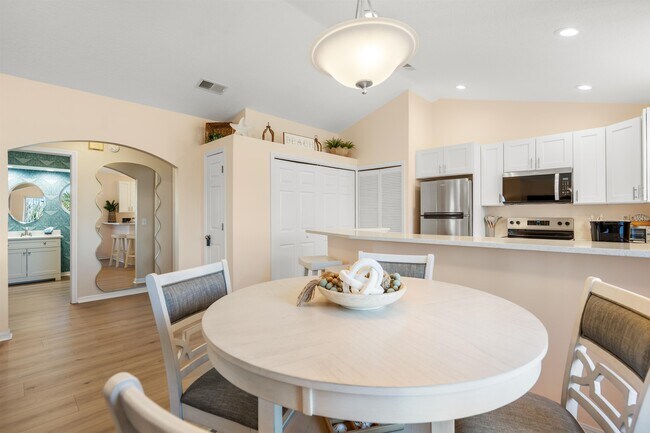 Building Photo - 740-A1A A1A Beach Blvd