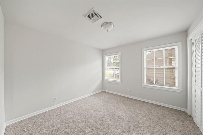 Building Photo - 1313 13th St N